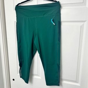 Walk Pop Adore Me NWT Yoga Pants Green with Mesh Size 1x